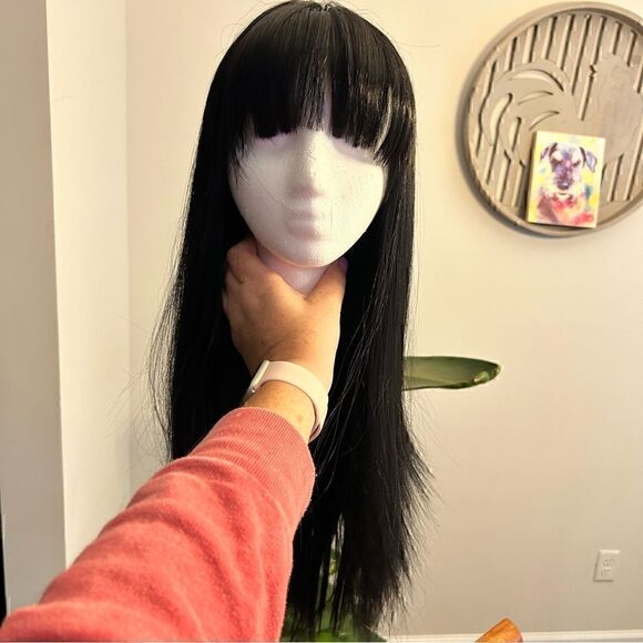 Long black synthetic wig with bangs - Picture 1 of 5